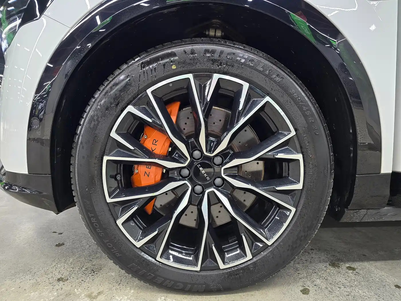 ZEEKR EXTREME KRYPTON 7X