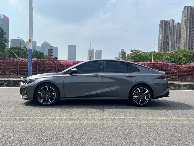 GAC Trumpchi Trumpchi Emkoo 2023 270T DCT J16 Edition — фото 4