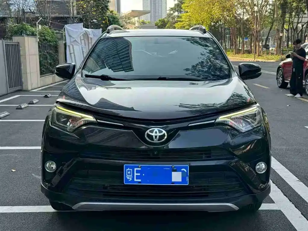 TOYOTA RAV4 RONGFANG