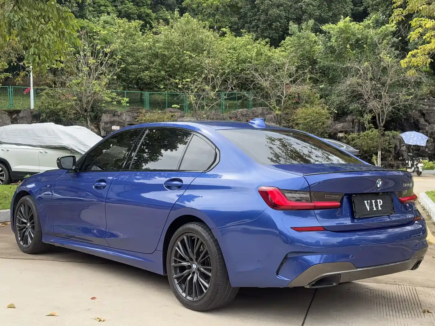 BMW 3 Series 2020 325Li M Sport Black Night Package фото 6