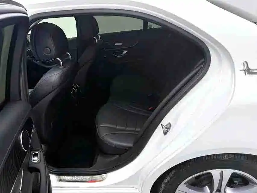 Фото 5 - Mercedes-Benz C-Class