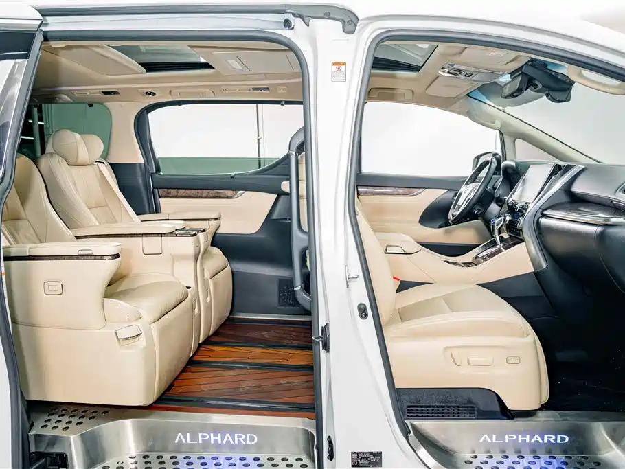 Toyota Alphard 2020 Hybrid 2.5L Premium Edition фото 20