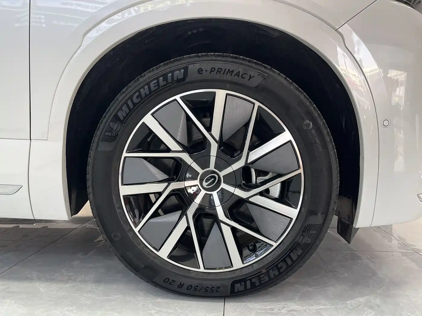GAC Trumpchi Trumpchi Vision S9 2025 1.5T Hybrid Premium фото 21
