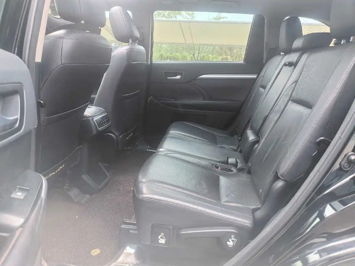 Toyota Highlander 2017 2.0T 2WD Premium 7-Seater фото 17