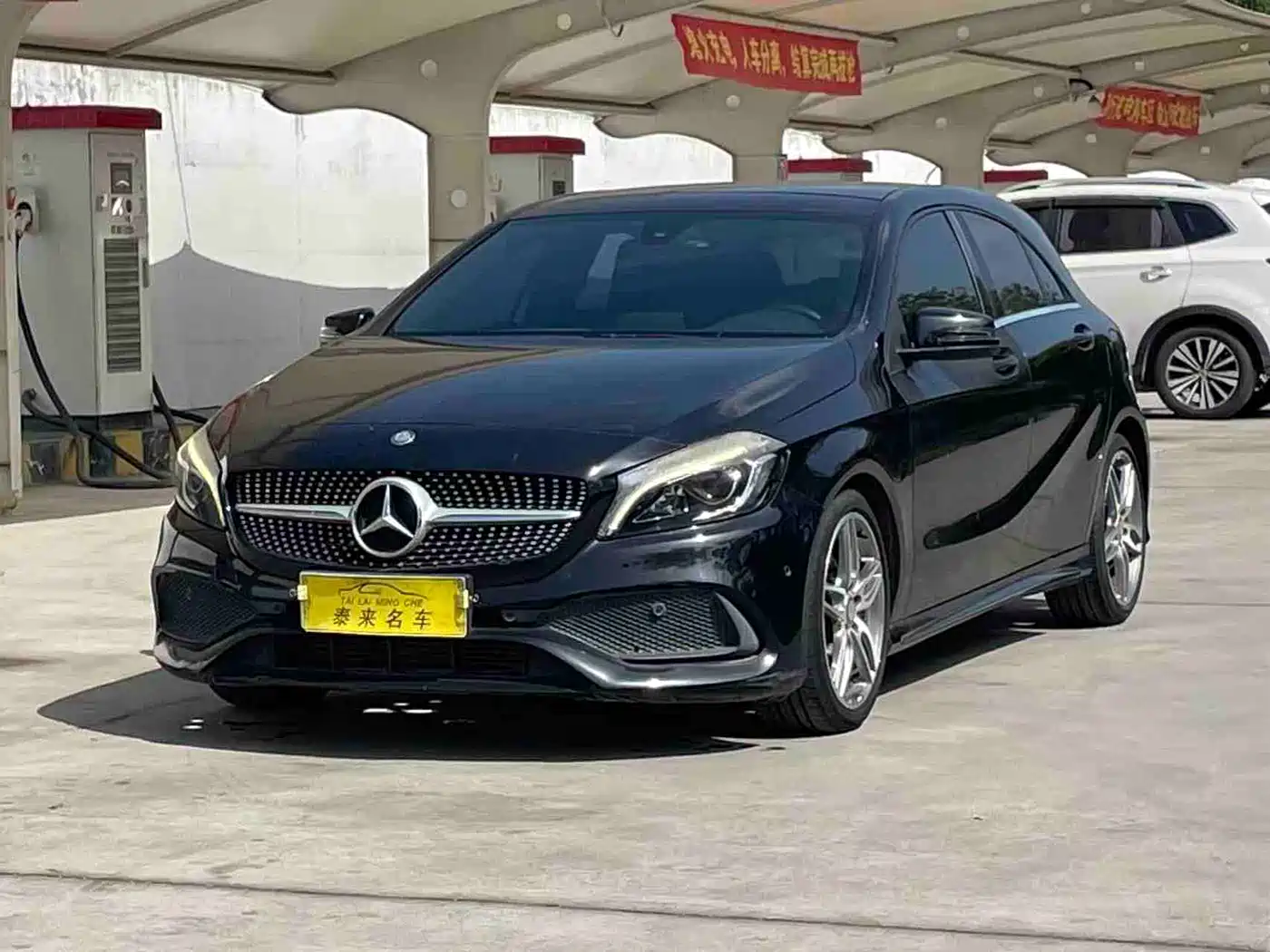 Mercedes-Benz A-Class (Import) 2016 A 200 Sport
