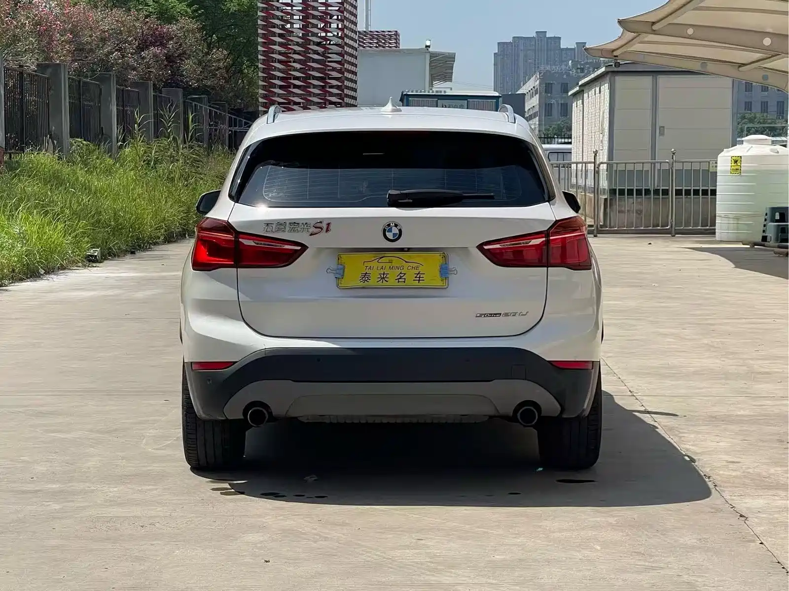 Фото 8 - BMW X1