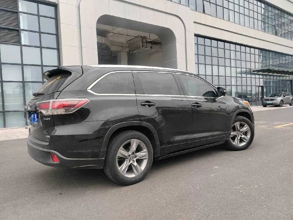Toyota Highlander 2017 2.0T 2WD Premium 7-Seater фото 8