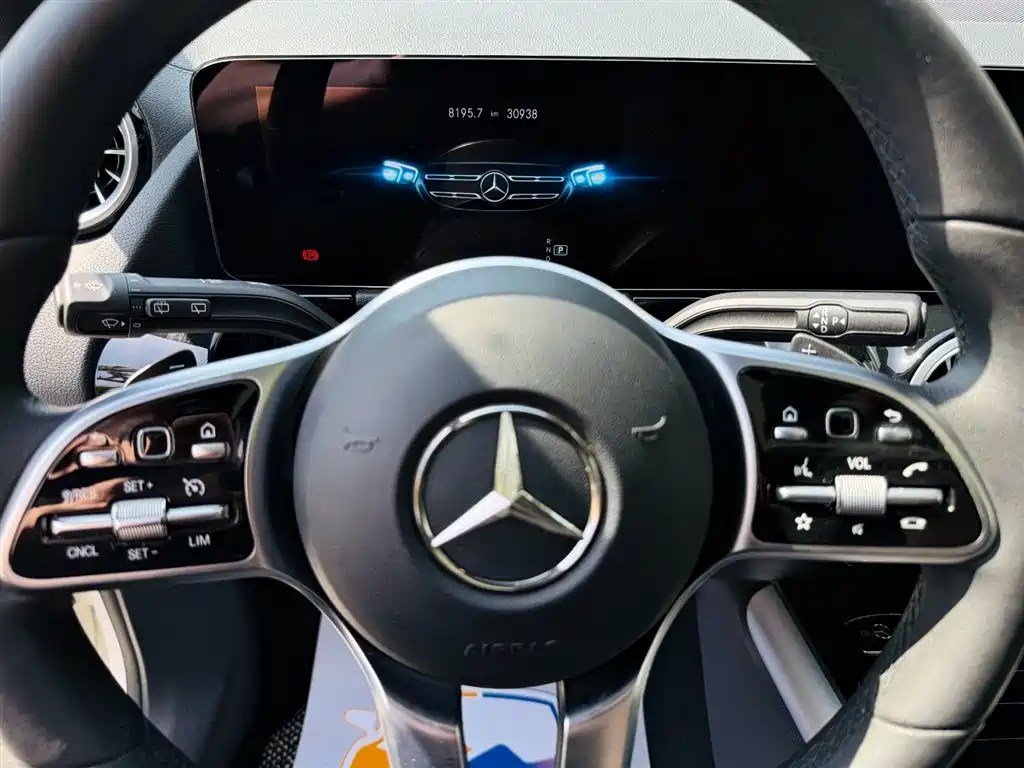 Mercedes-Benz GLA 2022 GLA 220 4MATIC фото 10