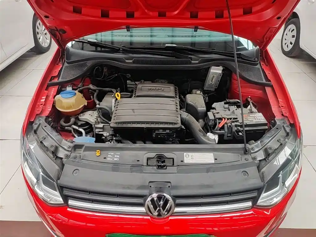 Volkswagen Polo 2016 1.6L Automatic Comfort фото 20
