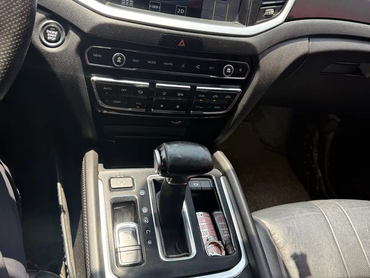 GAC Trumpchi Trumpchi GS7 2018 2017 320T 2WD Luxury Smart Connect