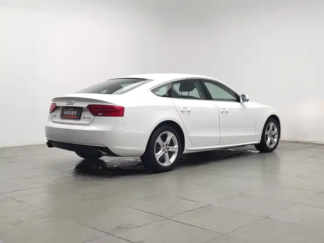 Audi A5 (Import) 2016 Sportback 45 TFSI — фото 2