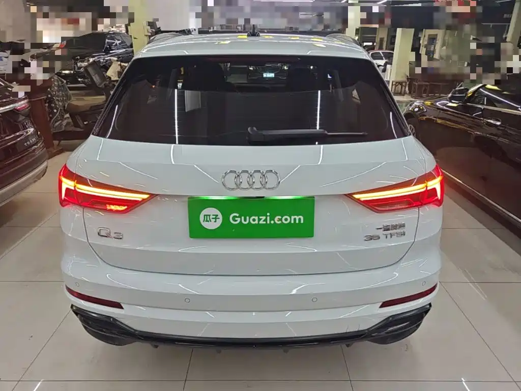 Фото 6 - Audi Q3