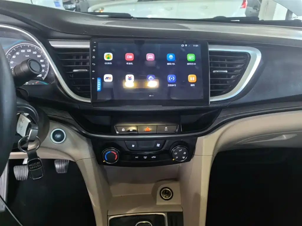 Фото 10 - Buick Excelle