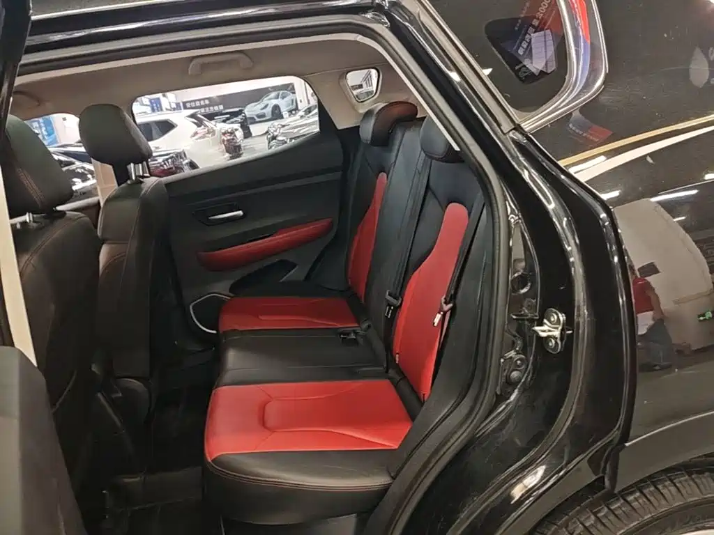 Haval H2s 2018 2018 Red Label 1.5T DCT Smart Elite Type