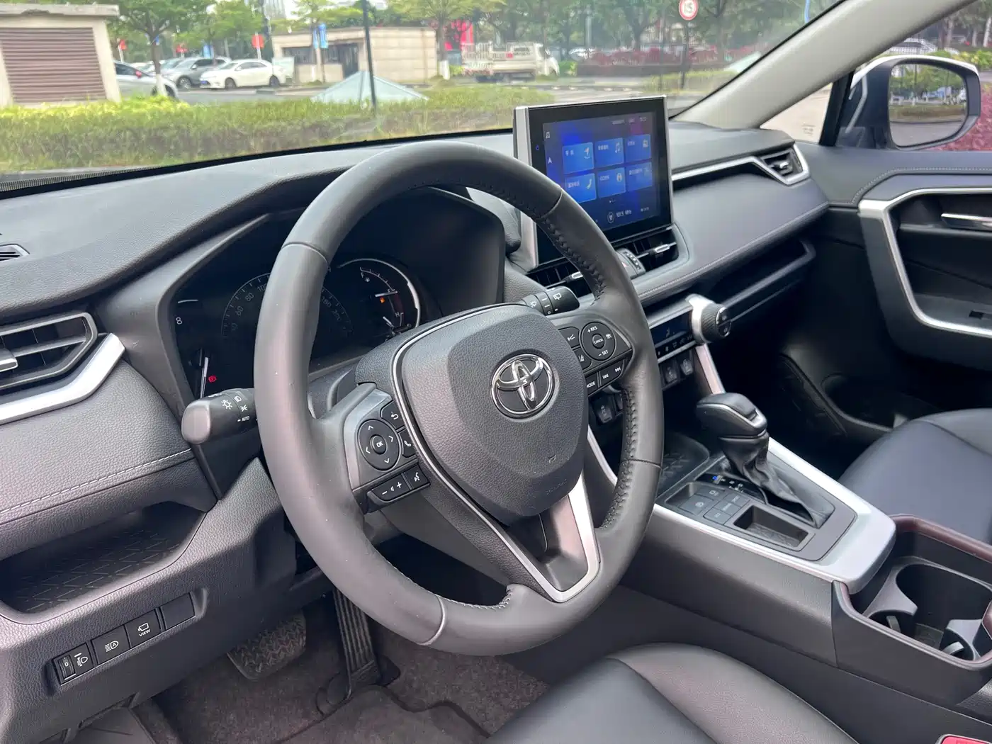 Toyota RAV4 Rongfang 2022 2.0L CVT 2WD Trend Plus Edition фото 15