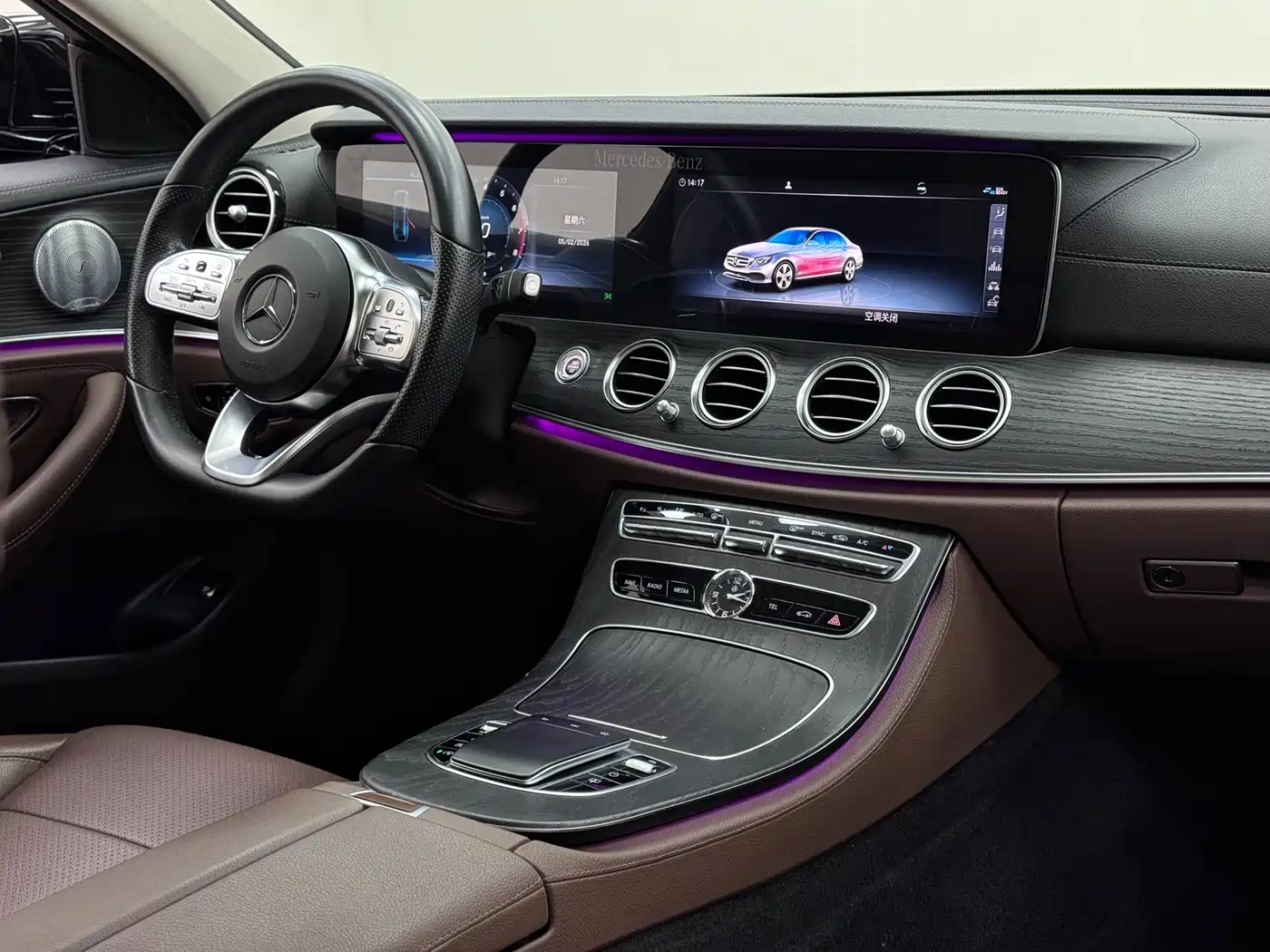 Mercedes-Benz E-Class 2020 E 300 L Sport Luxury Model фото 17