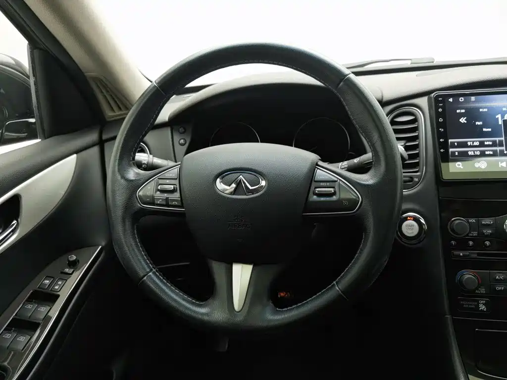 Infiniti QX50 2017 2015 2.5L Comfort Edition