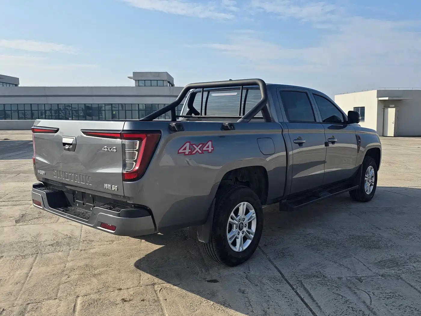 Sinotruk Bosheng 2025 2024 Commercial 2.0T Automatic Diesel 4WD Long Wheelbase Luxury Edition