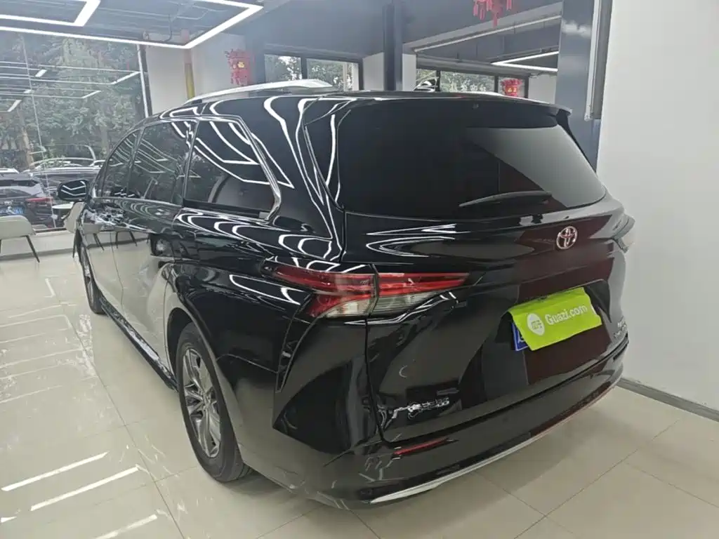 Toyota Sienna 2026 2026 2.5L Hybrid AWD Premium Edition