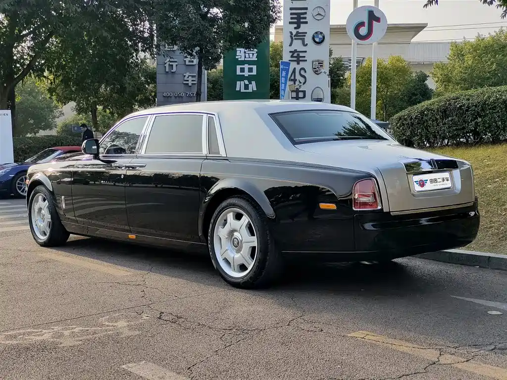 Rolls-Royce Phantom 2014 2013 6.7L Extended Wheelbase (EWB)