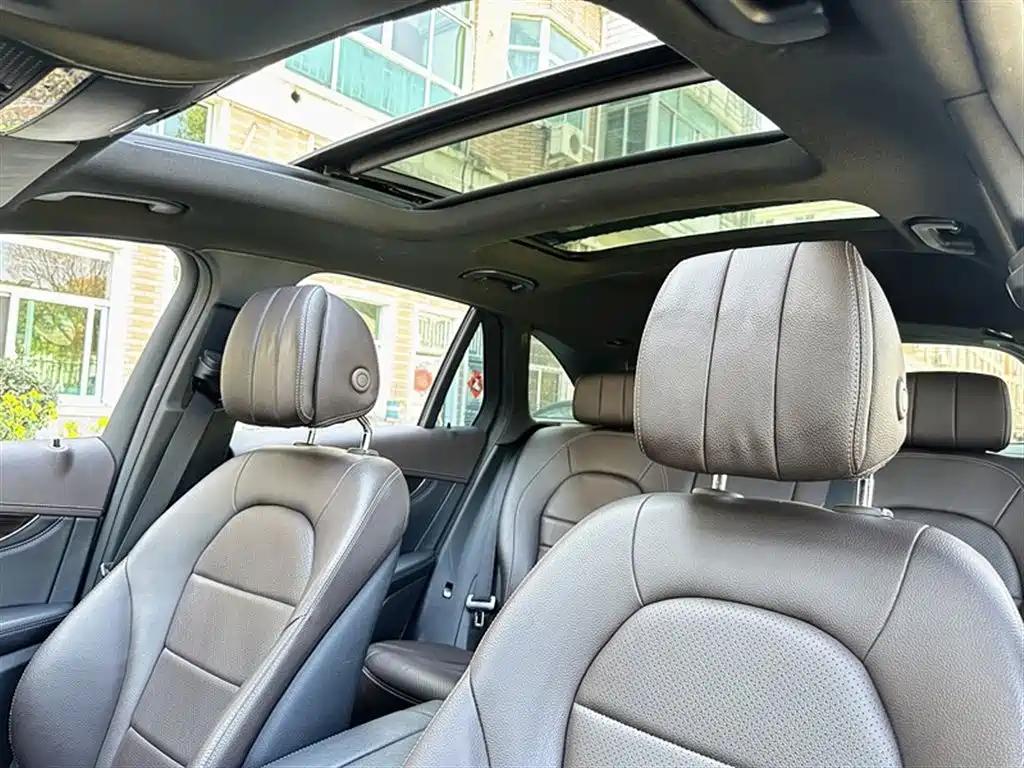 Mercedes-Benz GLC 2016 GLC 260 4MATIC Luxury фото 16