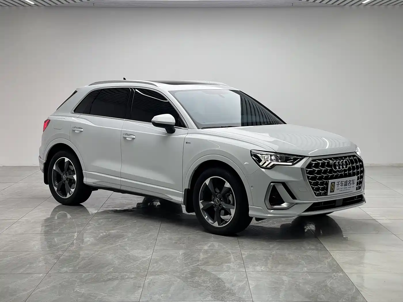 Audi Q3 2024 35 TFSI Fashion Sport фото 3