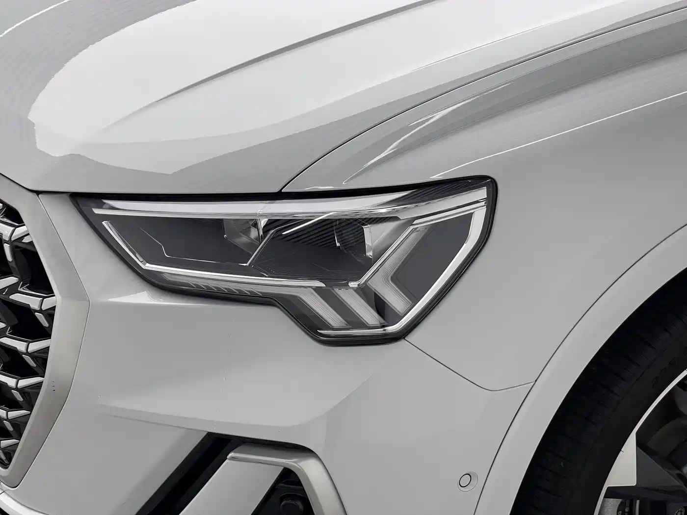 Audi Q3 2024 35 TFSI Fashion Sport фото 17