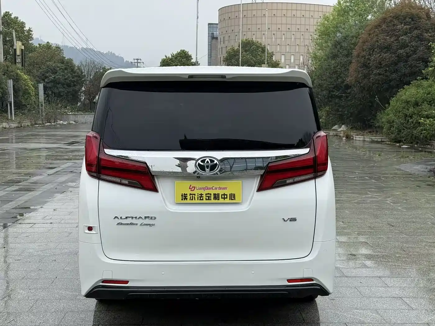 Toyota Alphard 2018 Facelift 3.5L Premium Edition фото 6