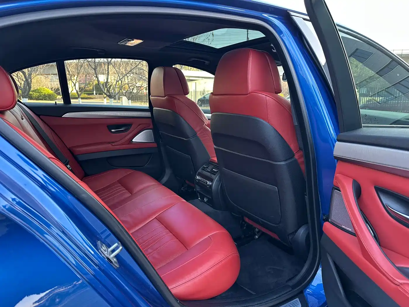 BMW M5 2014 M5 фото 14
