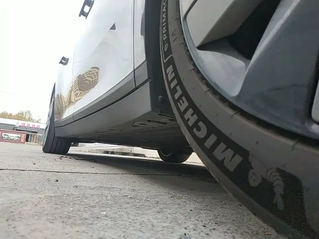 Photo 21 - Li Auto i6