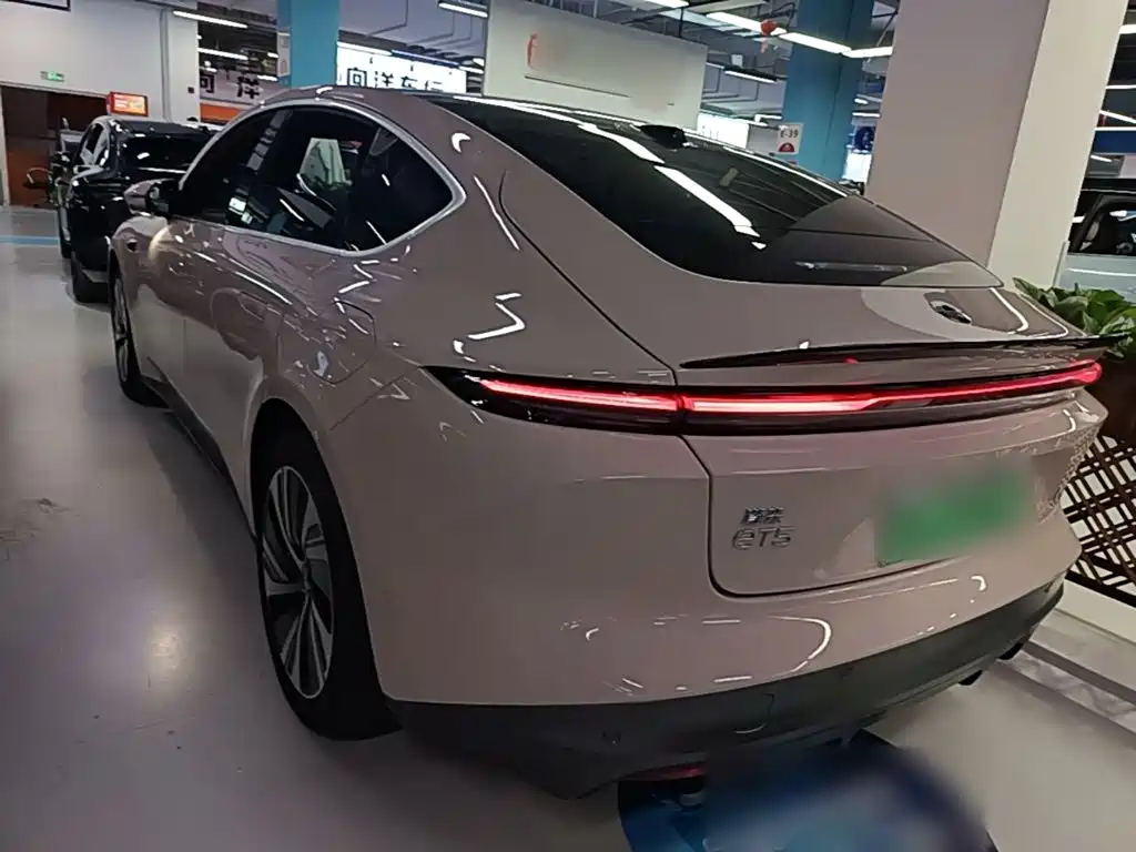 NIO ET5 2023 2022 75kWh