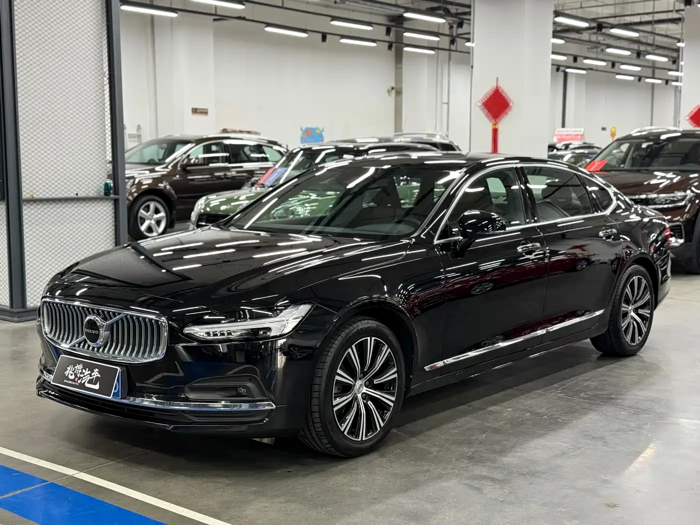 VOLVO S90