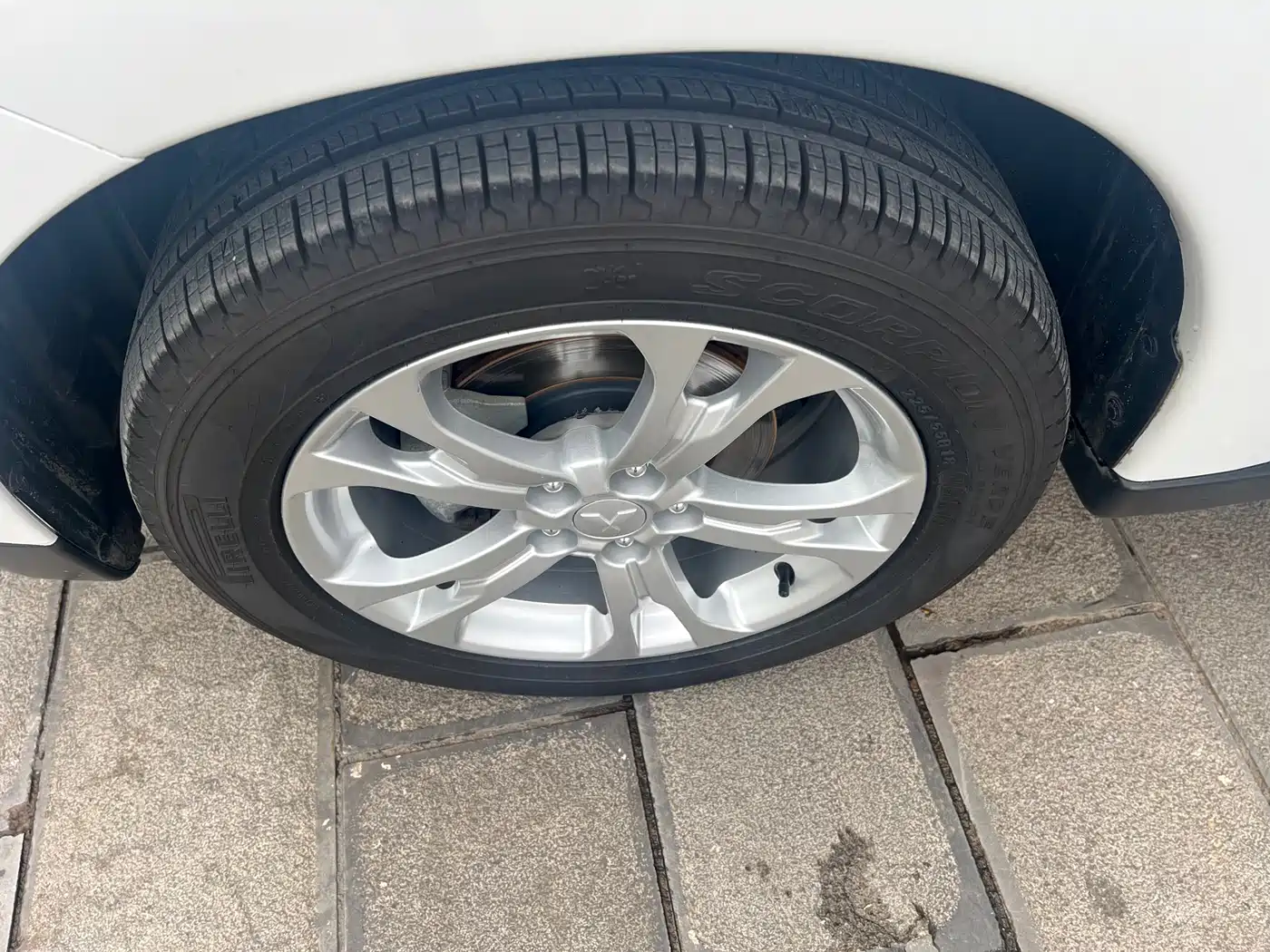 Mitsubishi Outlander (Import) 2014 2.4L 4WD Luxury Value Edition 5-seater фото 14