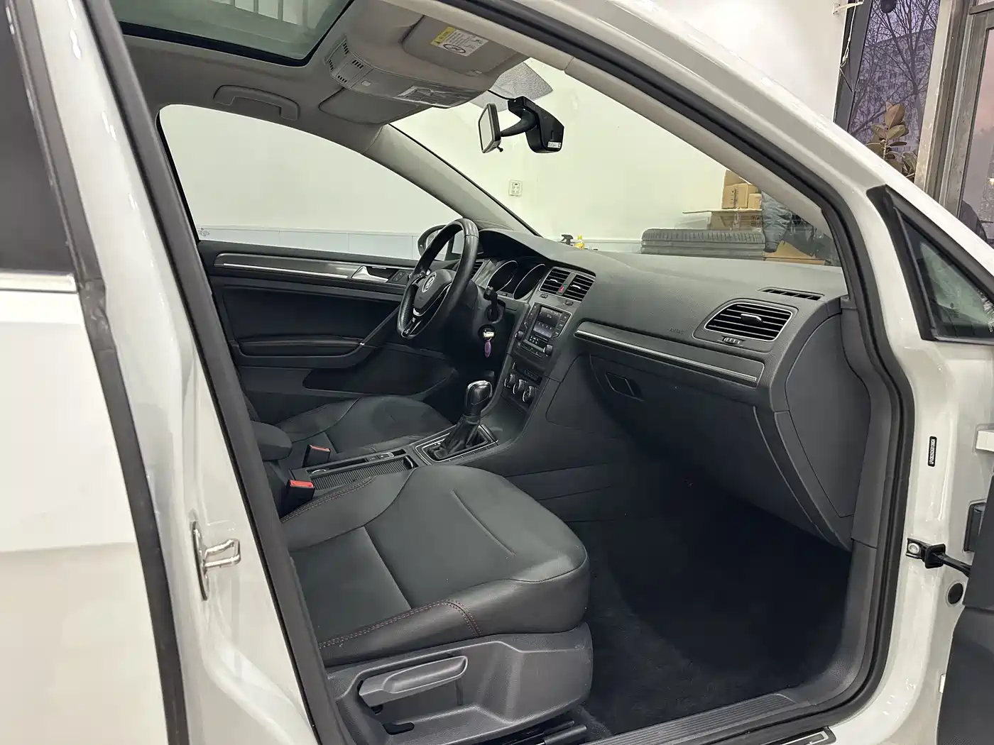 Volkswagen Golf 2016 230TSI Automatic Comfort фото 7