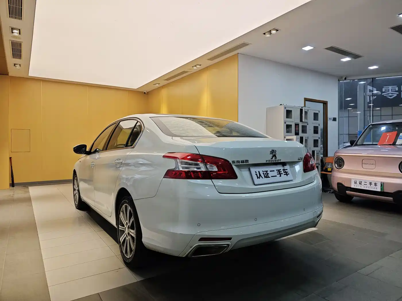 Peugeot 408 2016 1.6T Automatic Luxury Edition фото 25