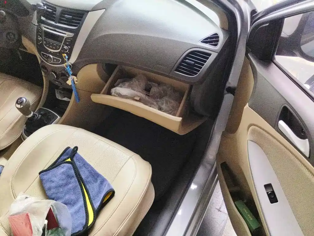 صورة 13 - Hyundai Verna