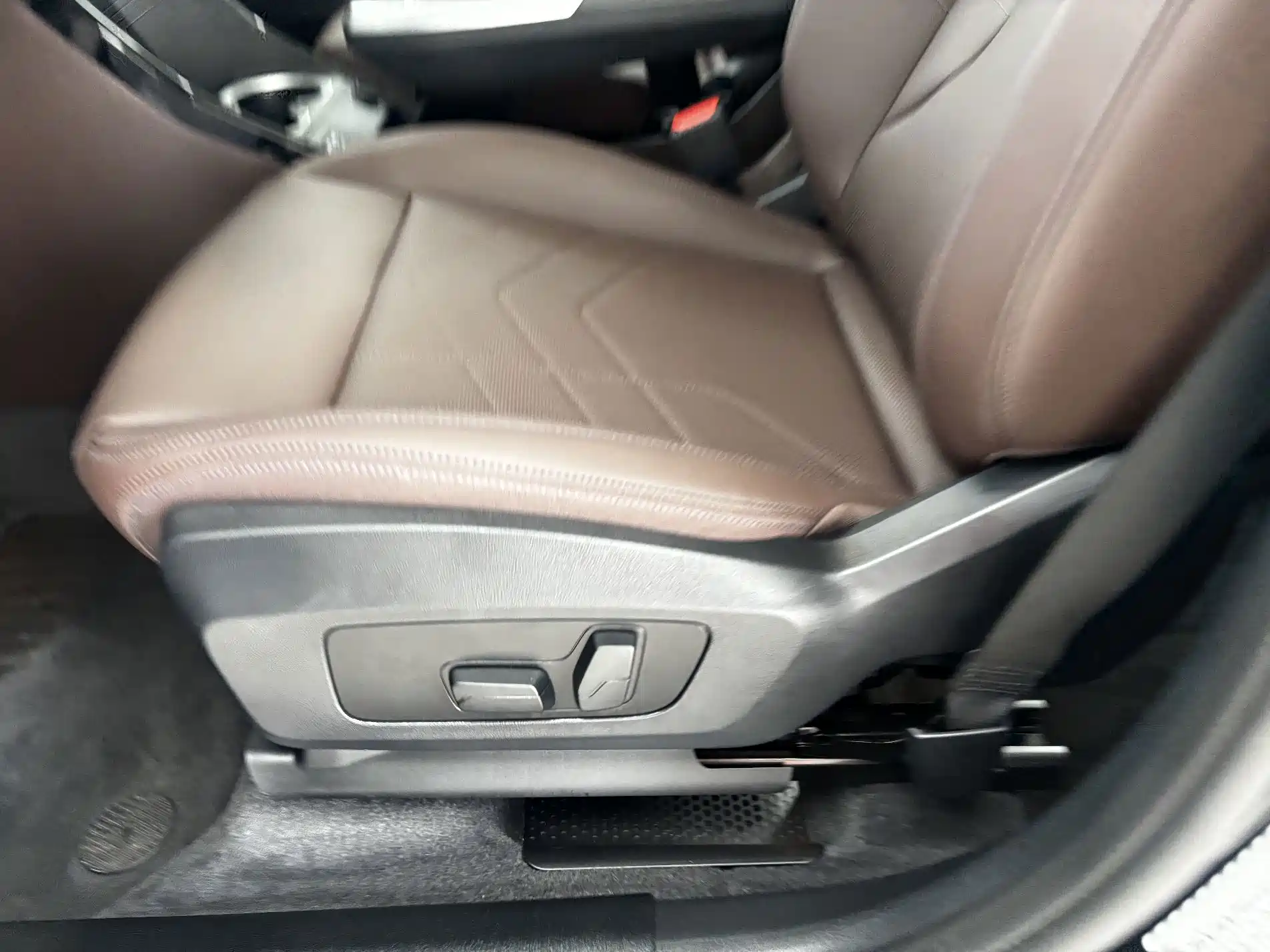صورة 13 - BMW X1