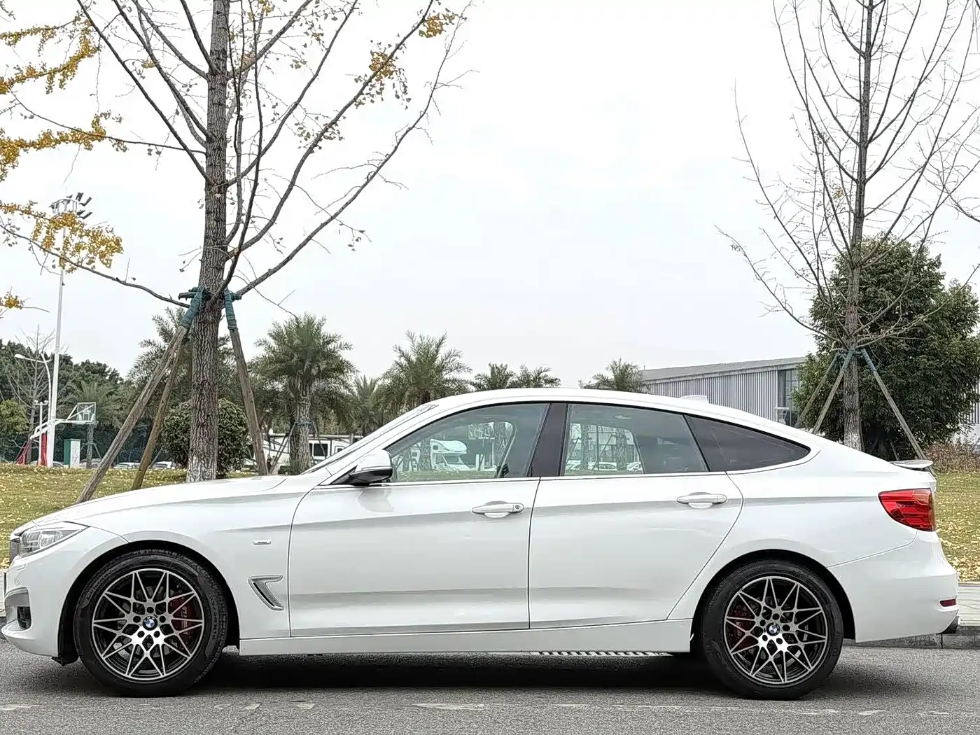 BMW 3 Series GT 2014 328i Design Package фото 4