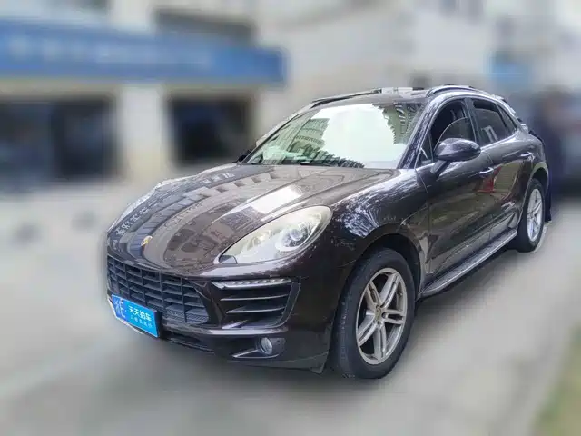 Porsche Macan 2016 Macan 2.0T — фото 1