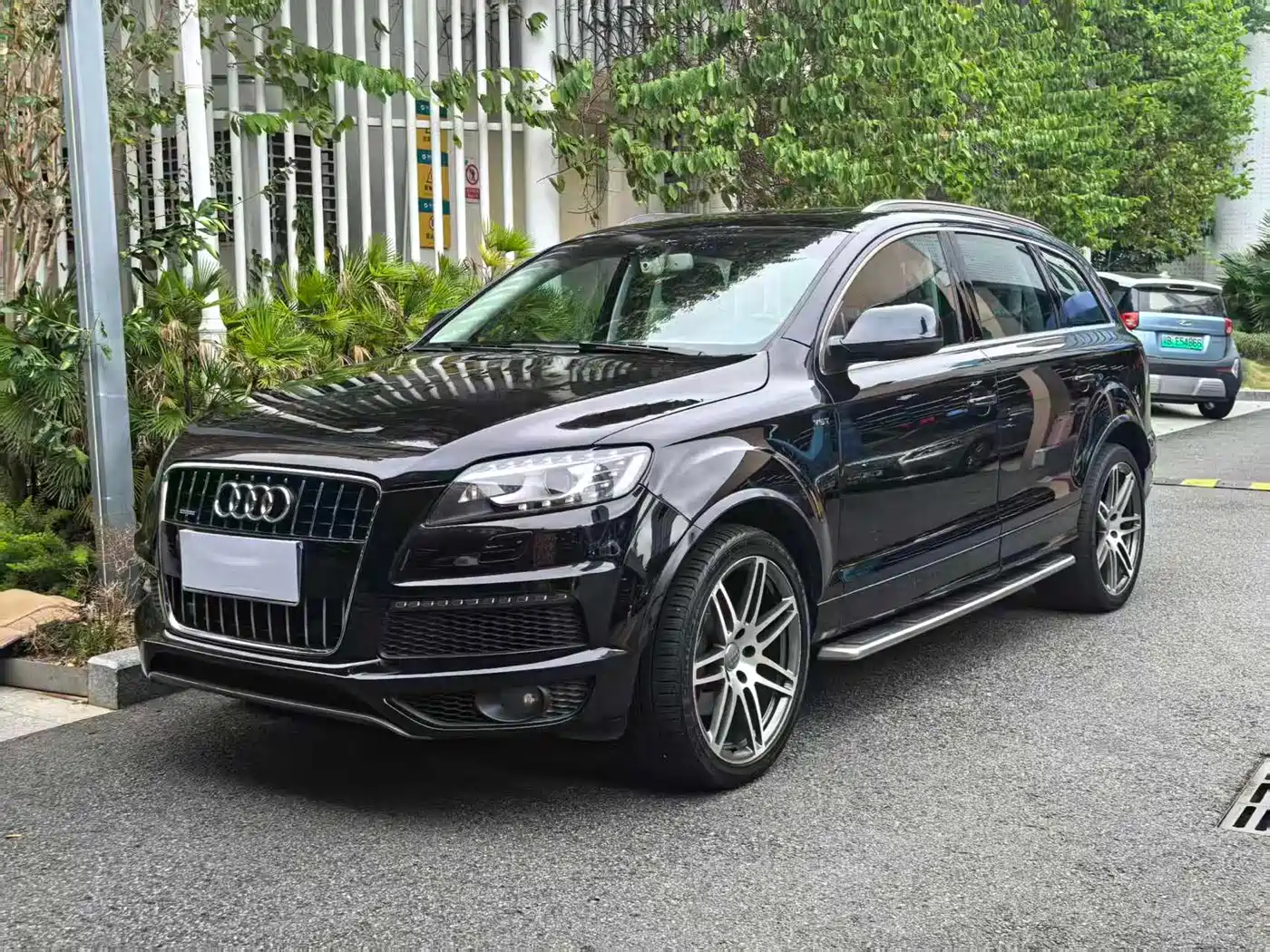 Audi Q7 2011 3.0 TFSI Comfort (245kW)