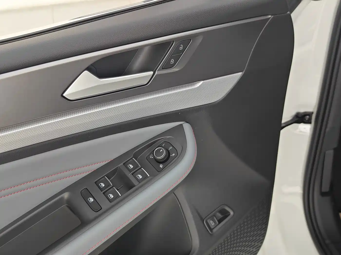 Volkswagen Lamando 2026 2025 Model Year Lamando L 280TSI DSG Cool & Spicy PLUS Edition