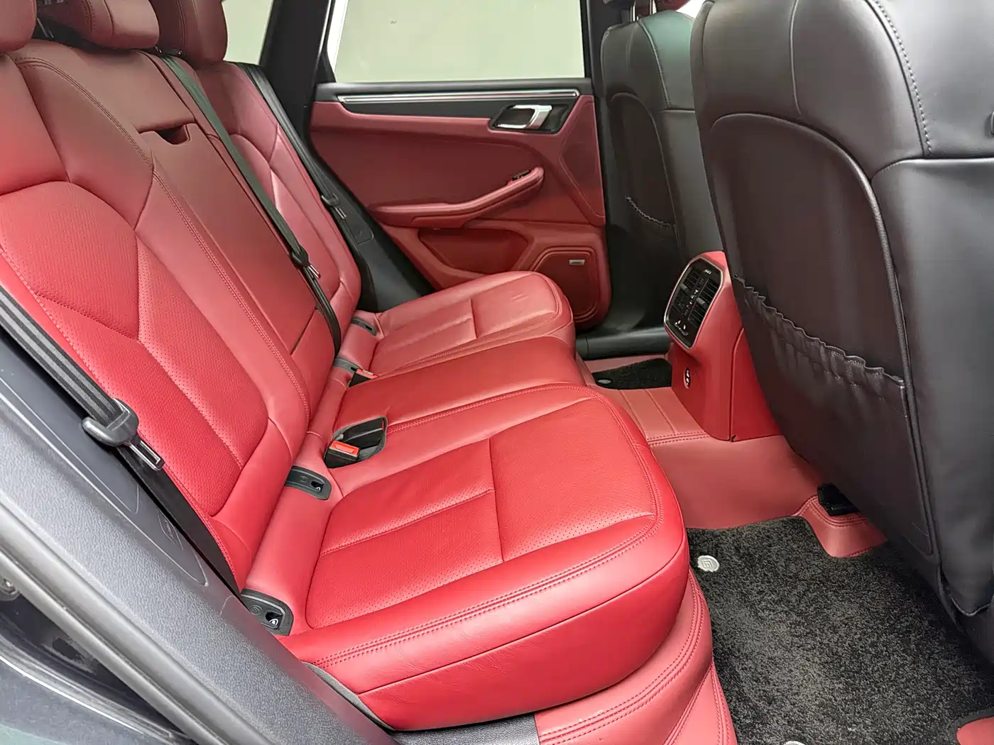 Porsche Macan 2023 Macan 2.0T фото 10