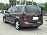 صورة 7 - Volkswagen Touran