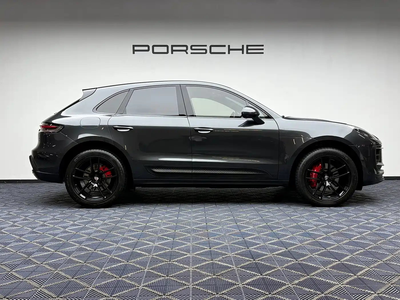 Porsche Macan 2023 Macan 2.0T фото 16