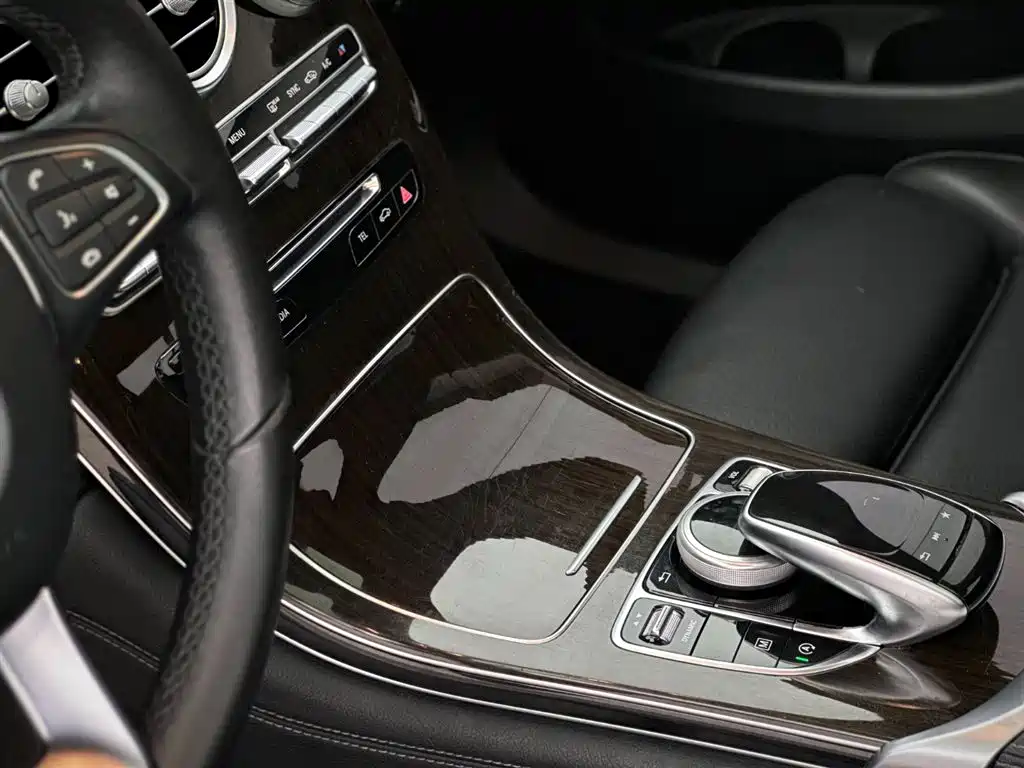Mercedes-Benz GLC 2019 GLC 260 4MATIC Luxury фото 11