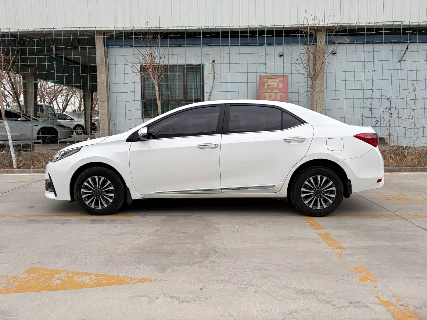 Toyota Corolla 2018 1.2T S-CVT GL-i Smart Shine Edition фото 9