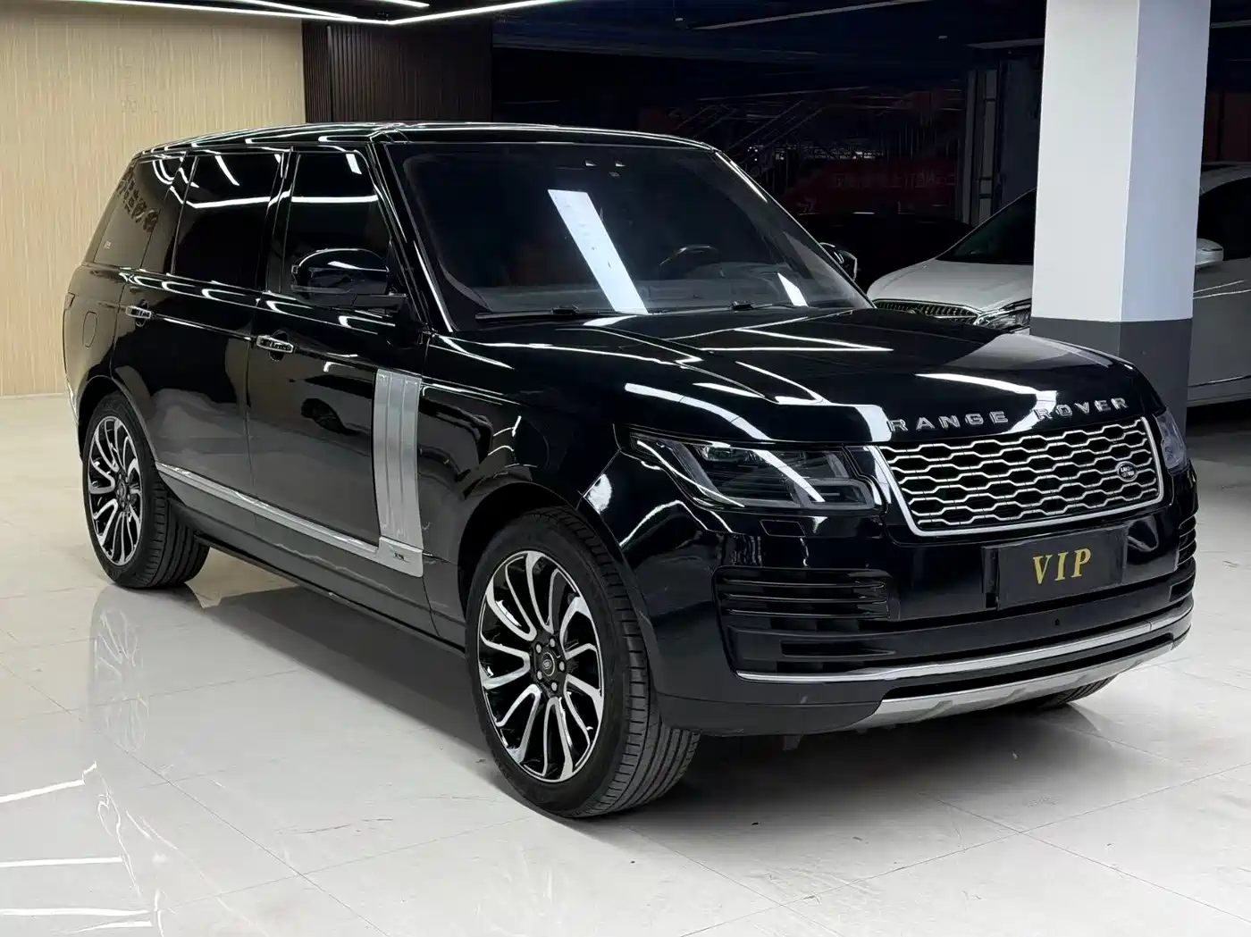 Land Rover Range Rover 2017 3.0 SC V6 Vogue SE Autobiography LWB фото 3