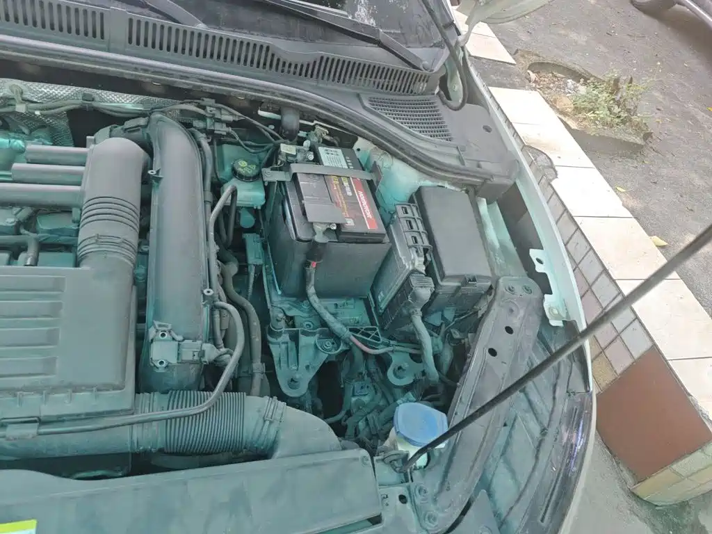 Photo 21 - Volkswagen Sagitar