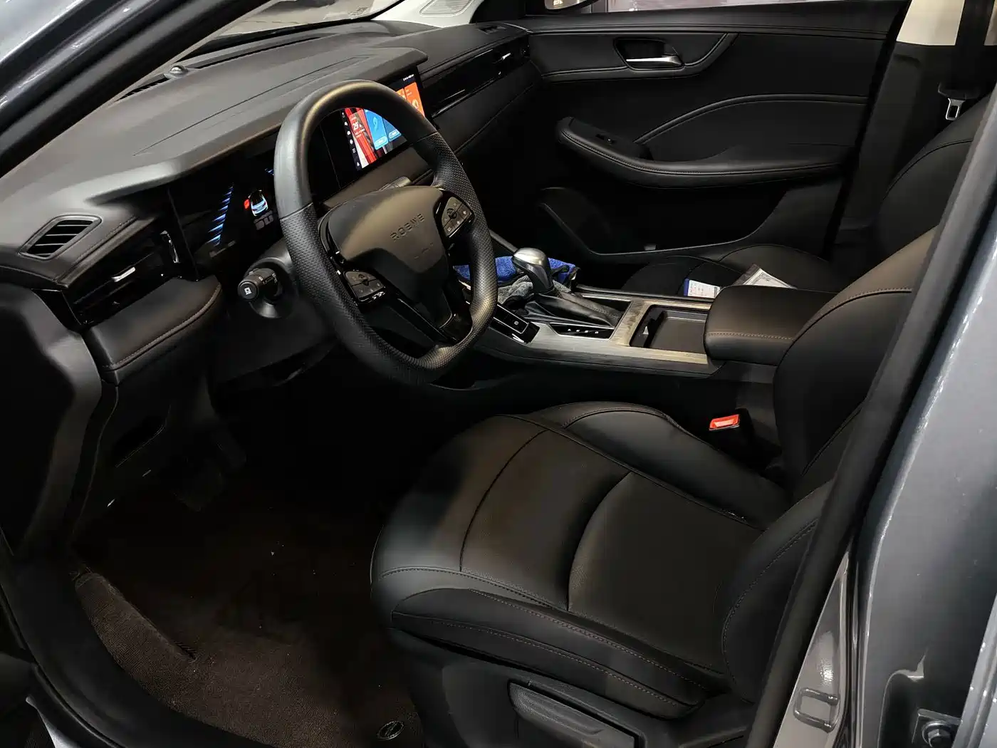 Photo 2 - Roewe i5
