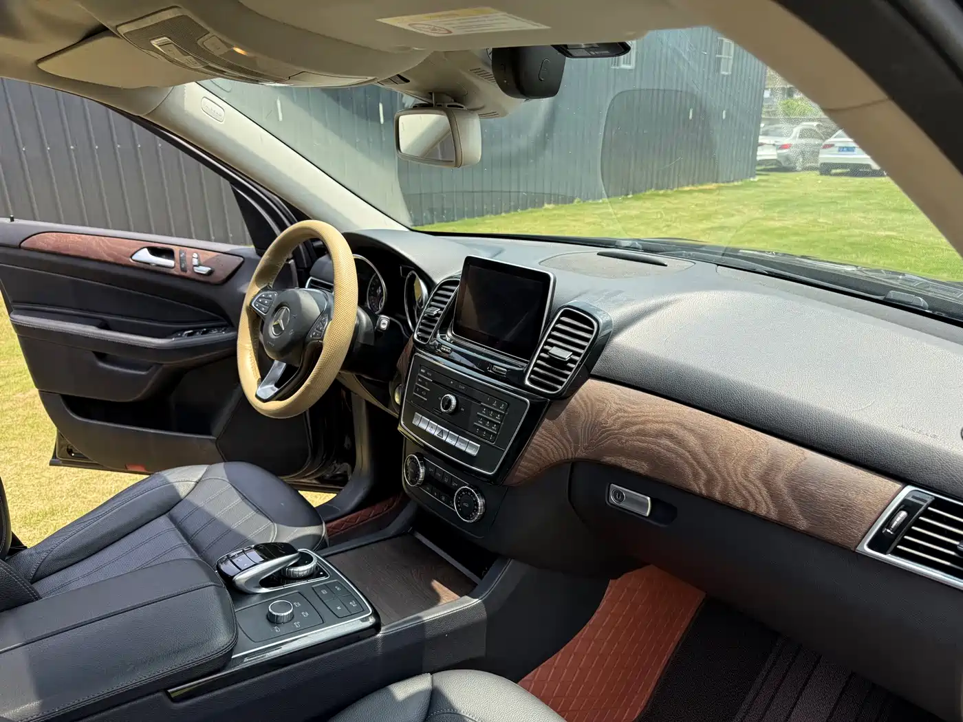 Mercedes-Benz GLE 2015 GLE 400 4MATIC фото 13